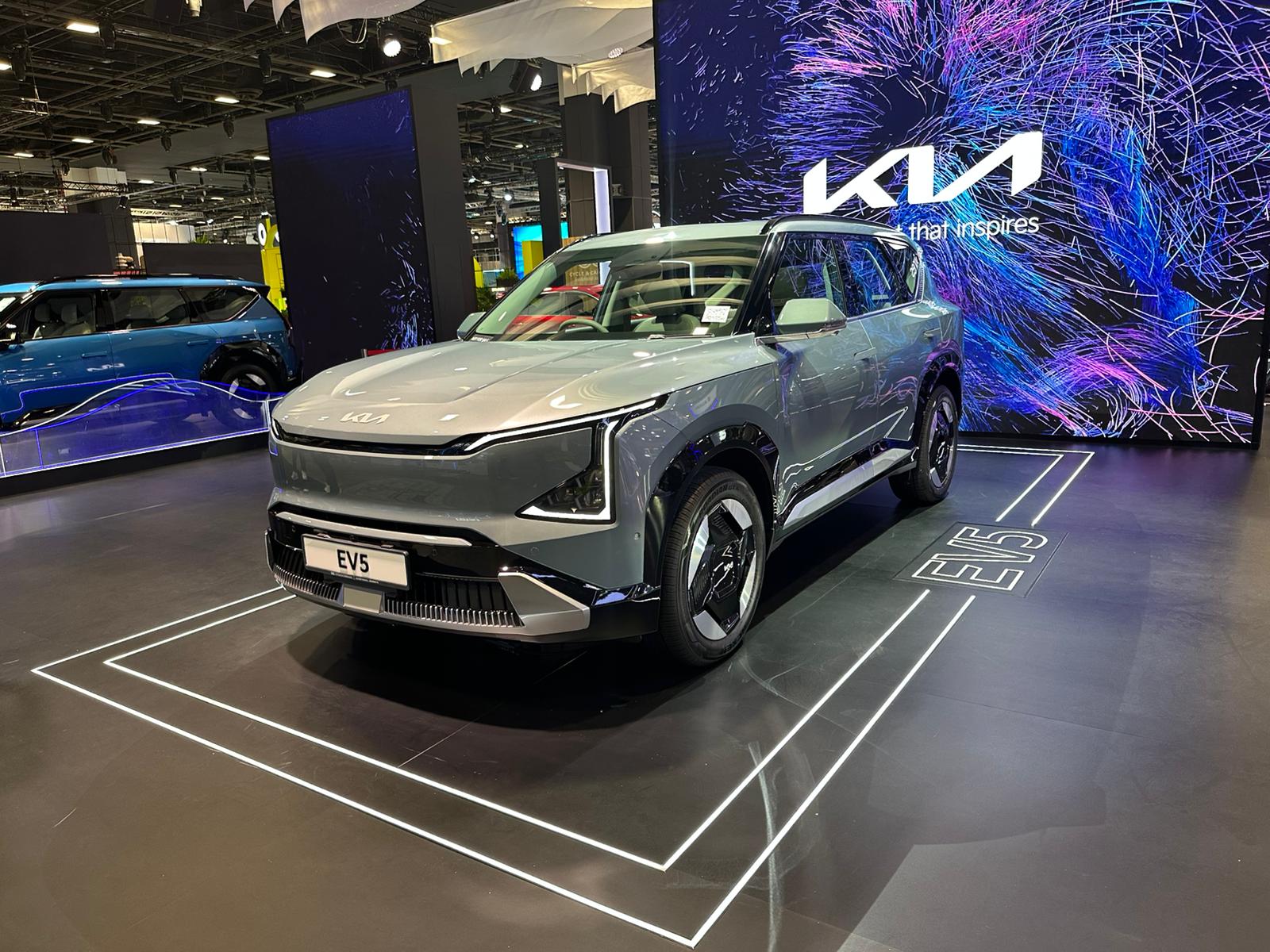 Singapore Motorshow 2025 Opens with Record-Breaking Showcase of Over 160 Vehicles - Alvinology