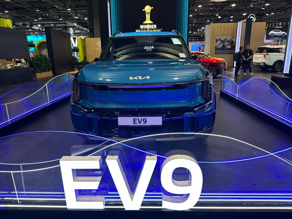 Singapore Motorshow 2025 Opens with Record-Breaking Showcase of Over 160 Vehicles - Alvinology