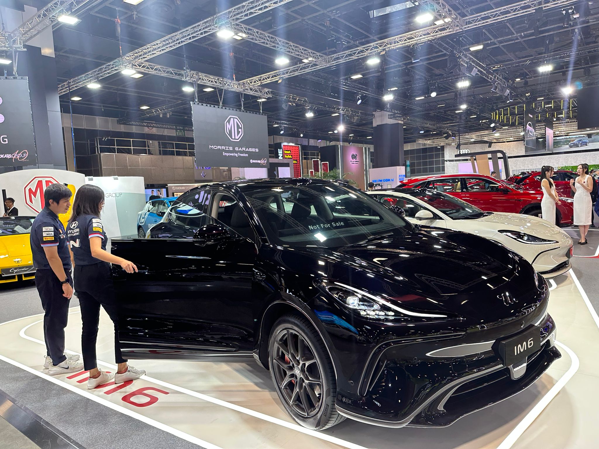 Singapore Motorshow 2025 Opens with Record-Breaking Showcase of Over 160 Vehicles - Alvinology