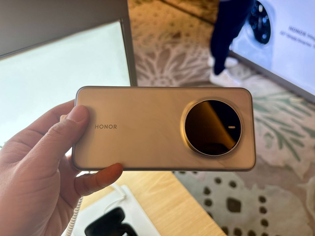 HONOR Unveils Magic7 Pro and PORSCHE DESIGN HONOR Magic7 RSR in Singapore - Alvinology