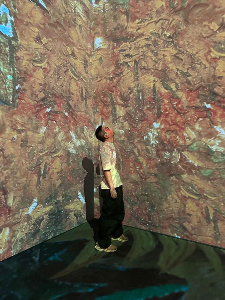 Step Inside Masterpieces: Van Gogh and Klimt Immersive Exhibitions Light Up Singapore at Parkview Square - Alvinology