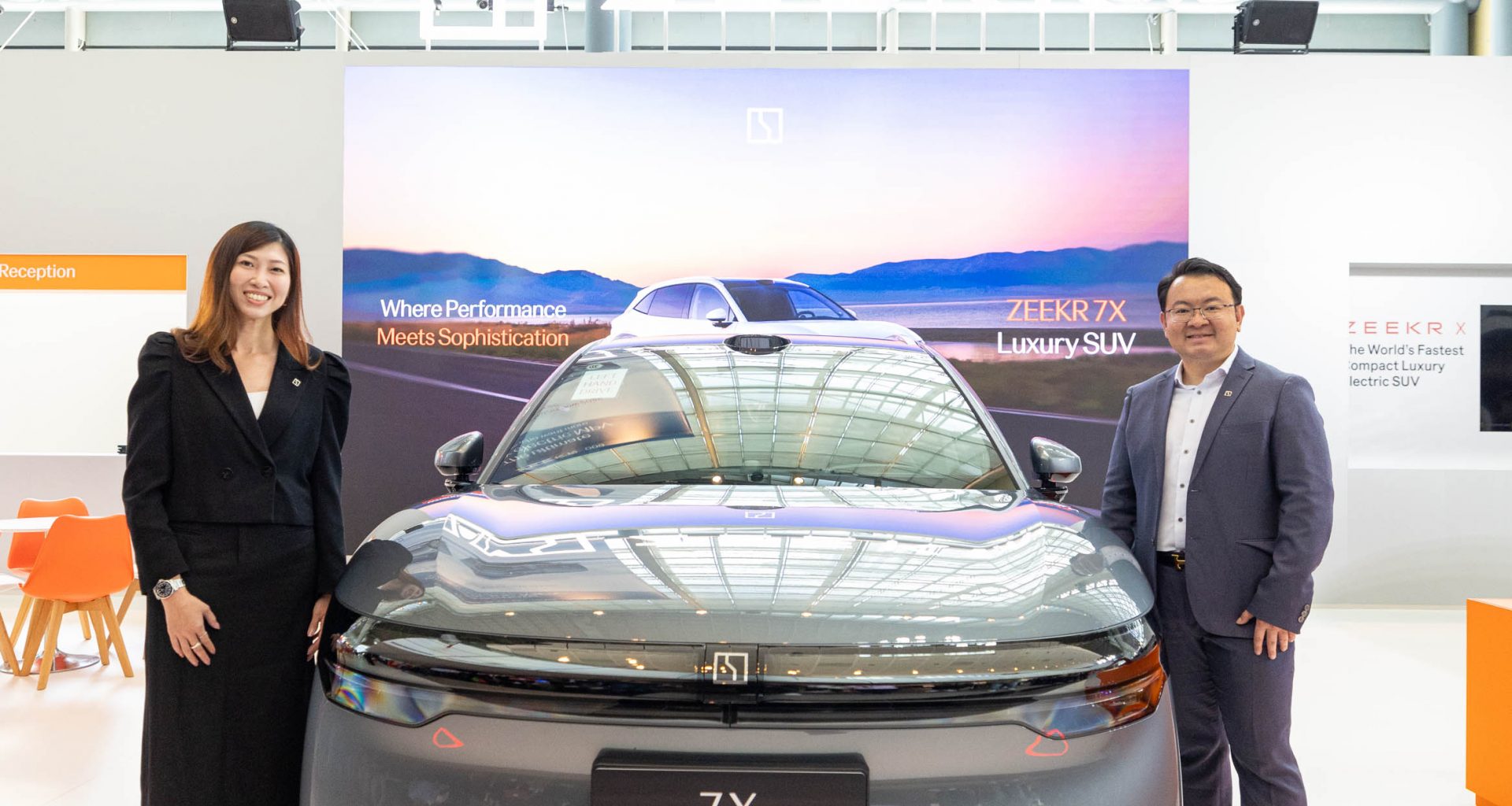 Zeekr Debuts First Luxury Family SUV “Zeeker 7X” at Singapore Motorshow 2025 - Alvinology