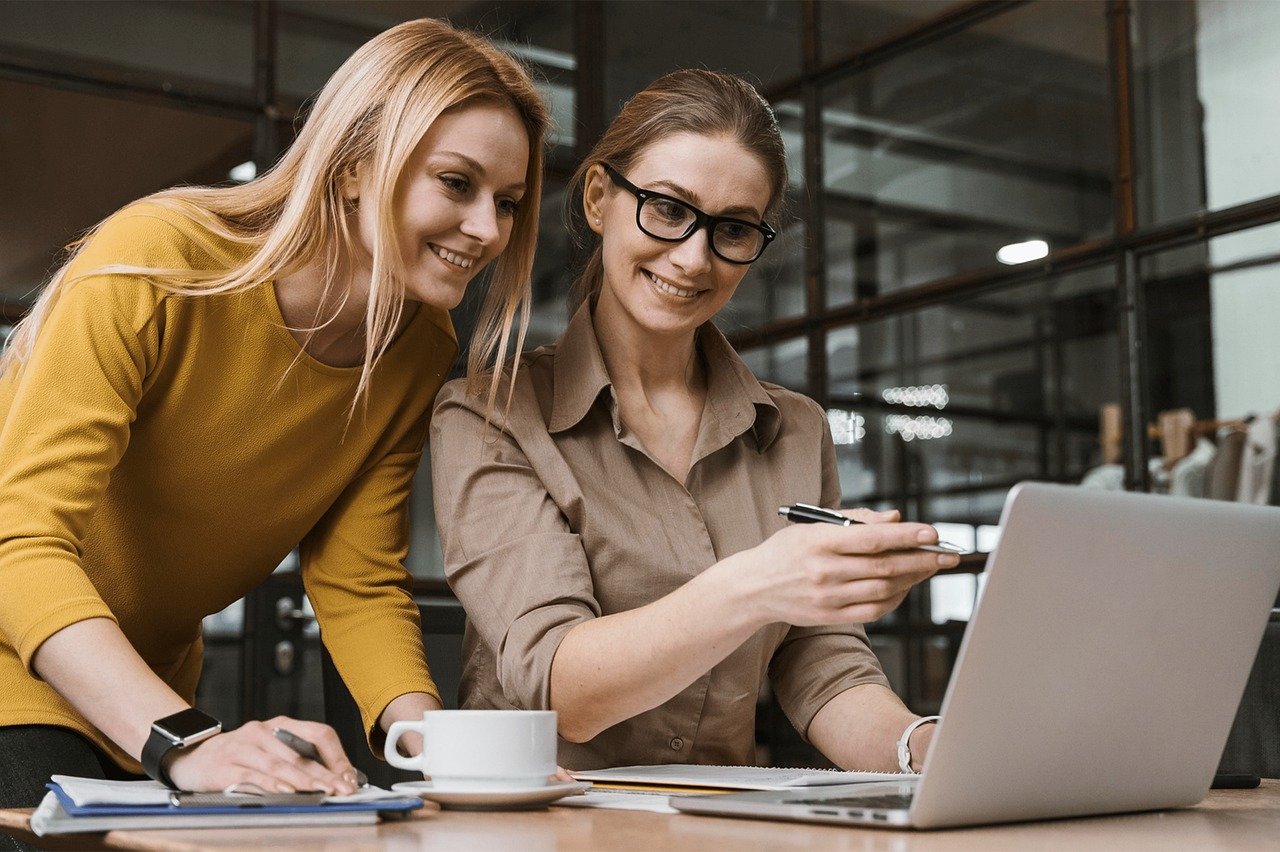 The Role of HR in Educating Employees About SMSF Options - Alvinology