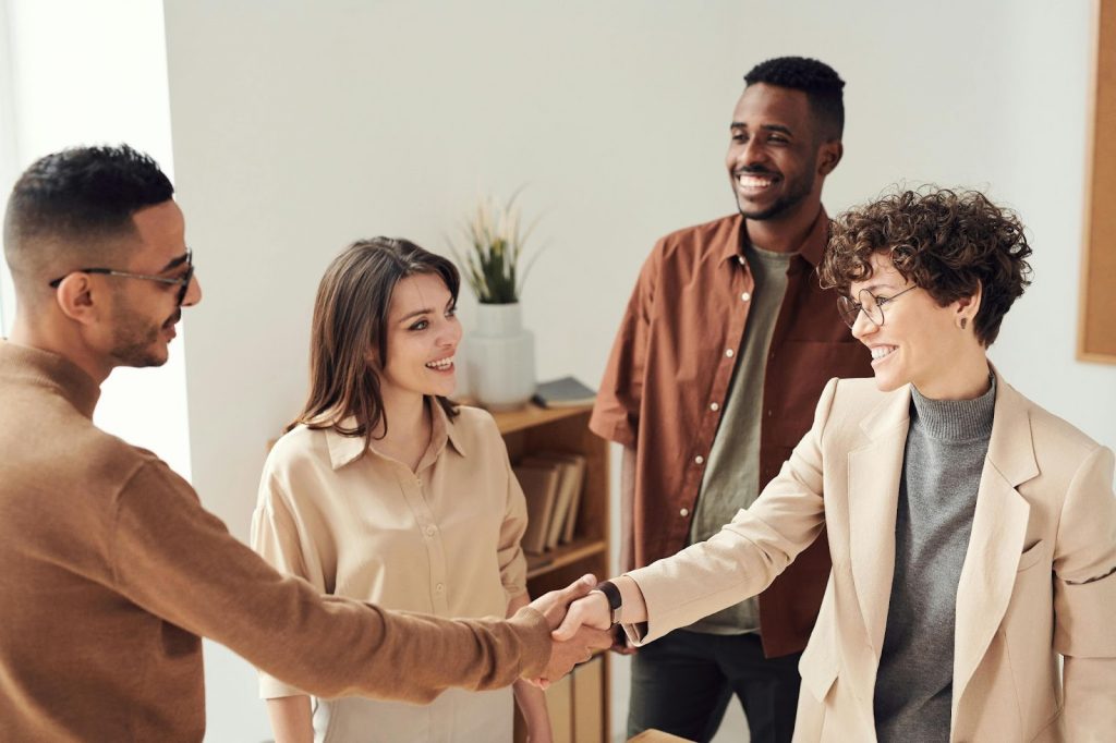 The Role of HR in Educating Employees About SMSF Options - Alvinology