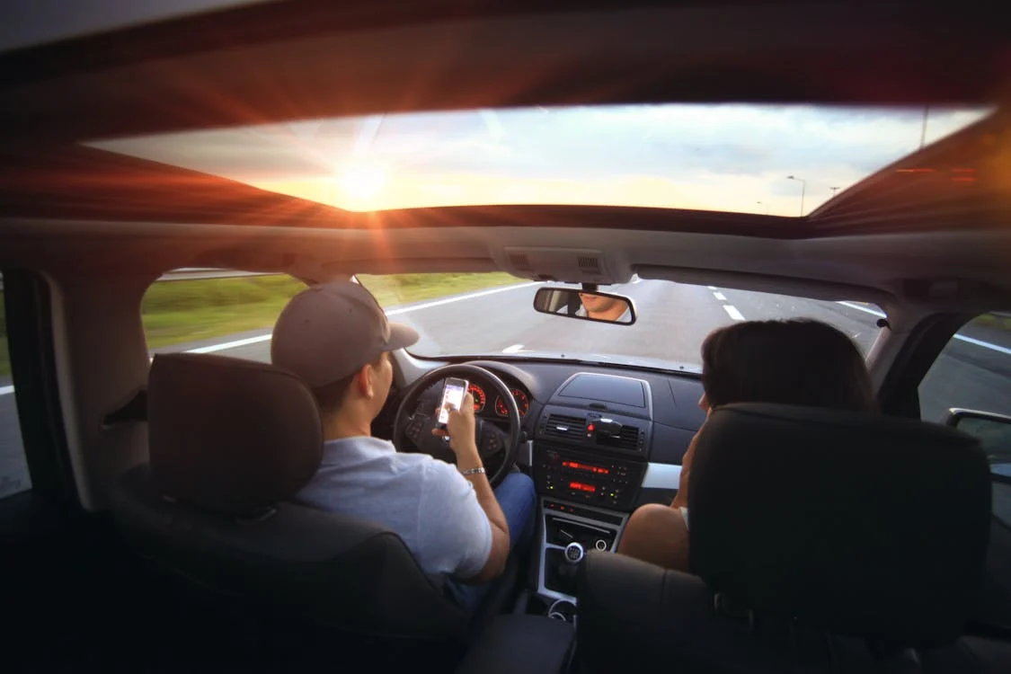 One Split Second: The Devastating Effects of Distracted Driving - Alvinology