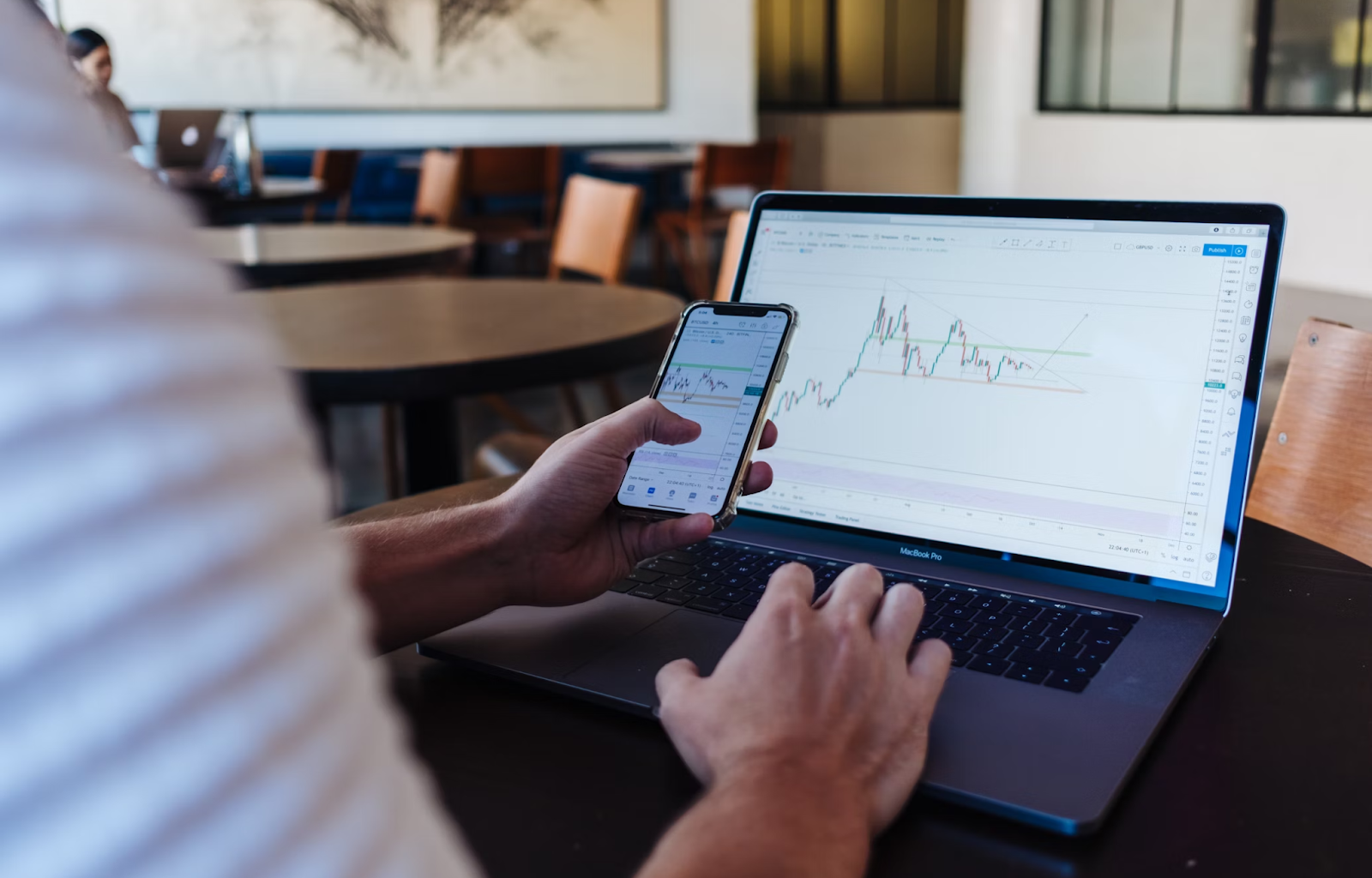 The Impact of Stock Broker Fraud on Small Investors and How to Safeguard Your Portfolio - Alvinology