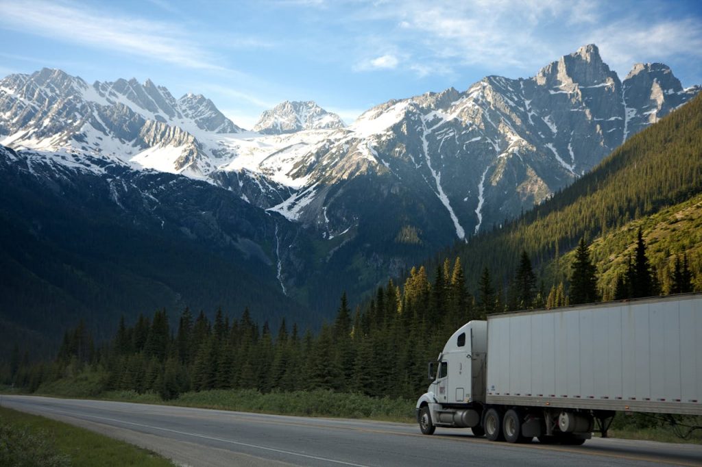 How Trucking Companies Can Be Held Liable for Negligence in Accidents How Trucking Companies Can Be Held Liable for Negligence in Accidents - Alvinology