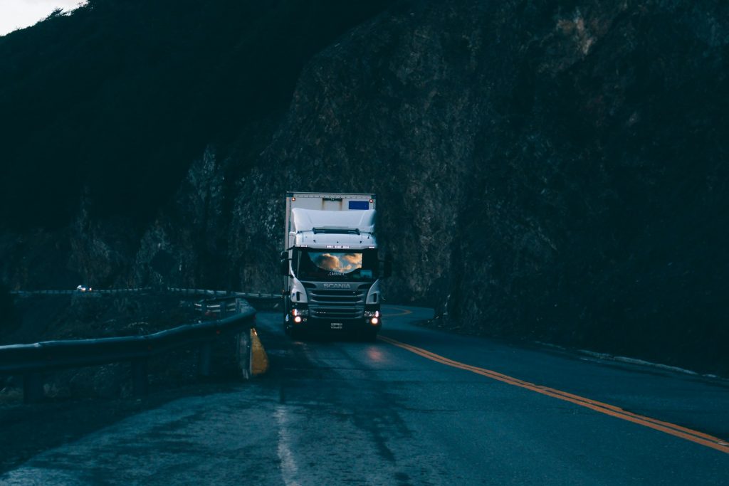 How Trucking Companies Can Be Held Liable for Negligence in Accidents - Alvinology