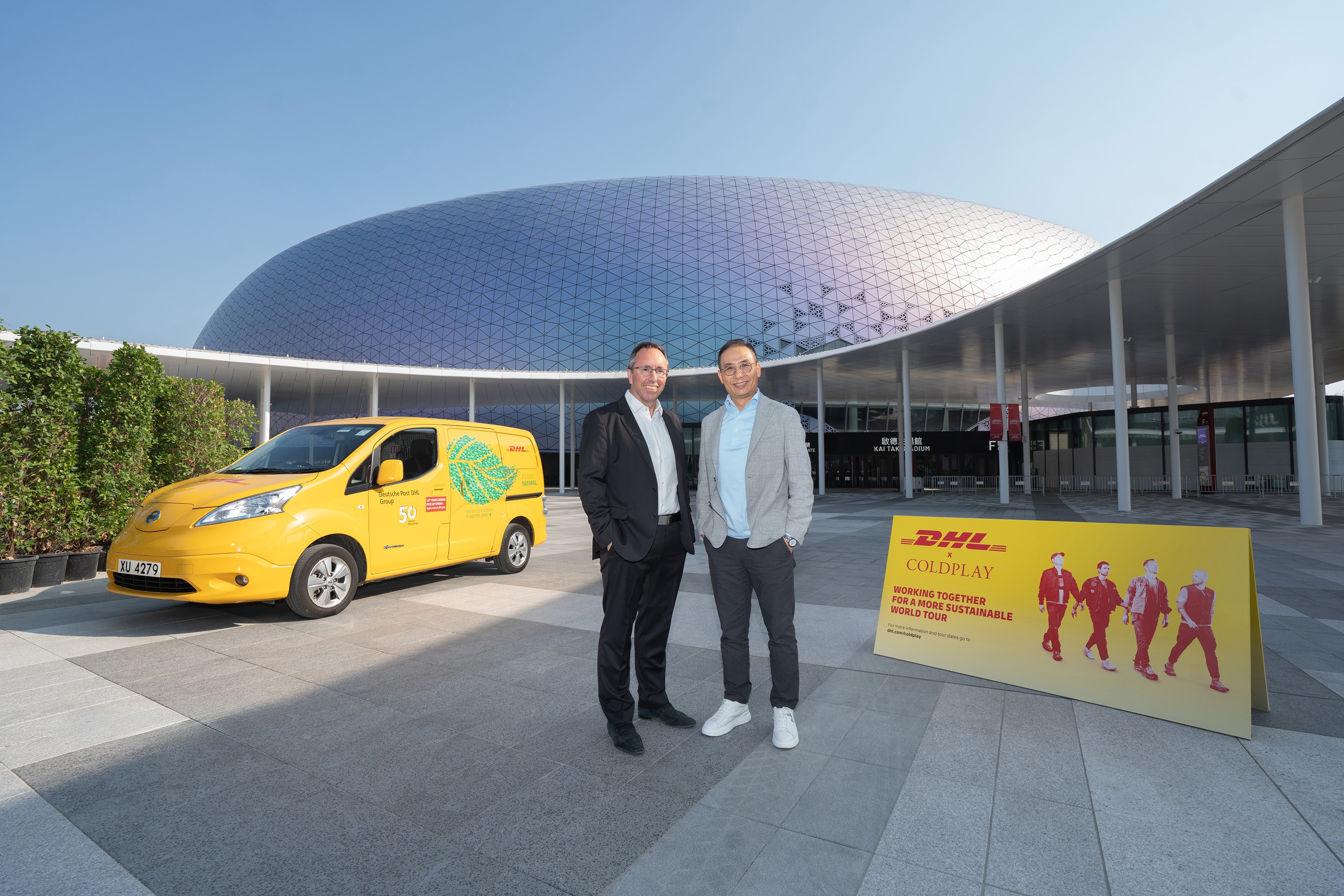 DHL Express Hong Kong becomes the Official Partner of Kai Tak Sports Park DHL Express Hong Kong becomes the Official Partner of Kai Tak Sports Park. (Left) Mr. John Sharkey, CEO, KTSP; (Right) Andy Chiang, Senior Vice President and Managing Director, DHL Express Hong Kong and Macau