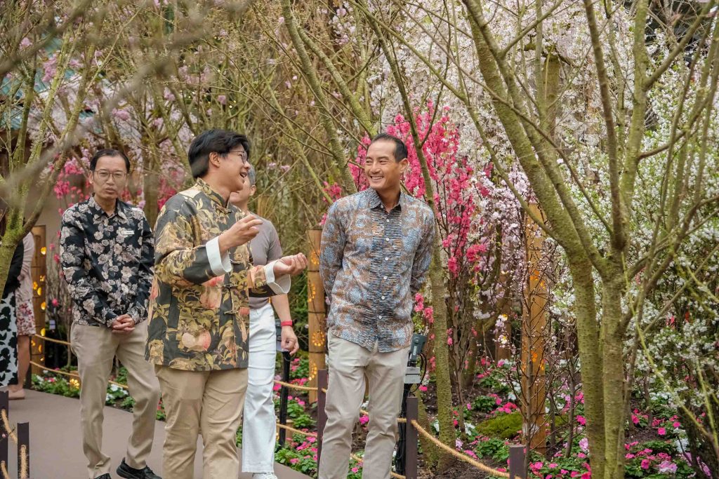 Gardens by the Bay Marks 10 Years of Sakura in Singapore with Its Largest Display Yet - Alvinology