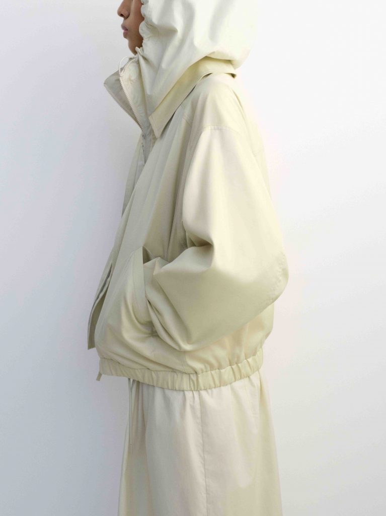 Uniqlo U Spring/Summer 2025 Collection Arrives March 21 with Pastels and Lightweight Layers - Alvinology