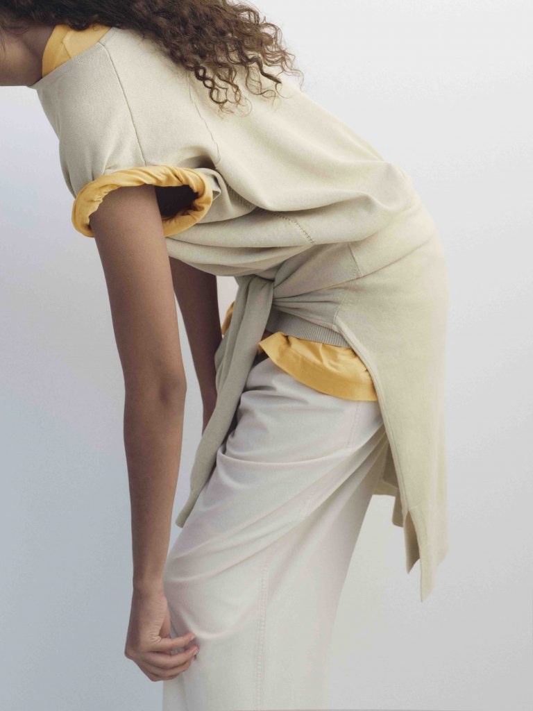 Uniqlo U Spring/Summer 2025 Collection Arrives March 21 with Pastels and Lightweight Layers - Alvinology