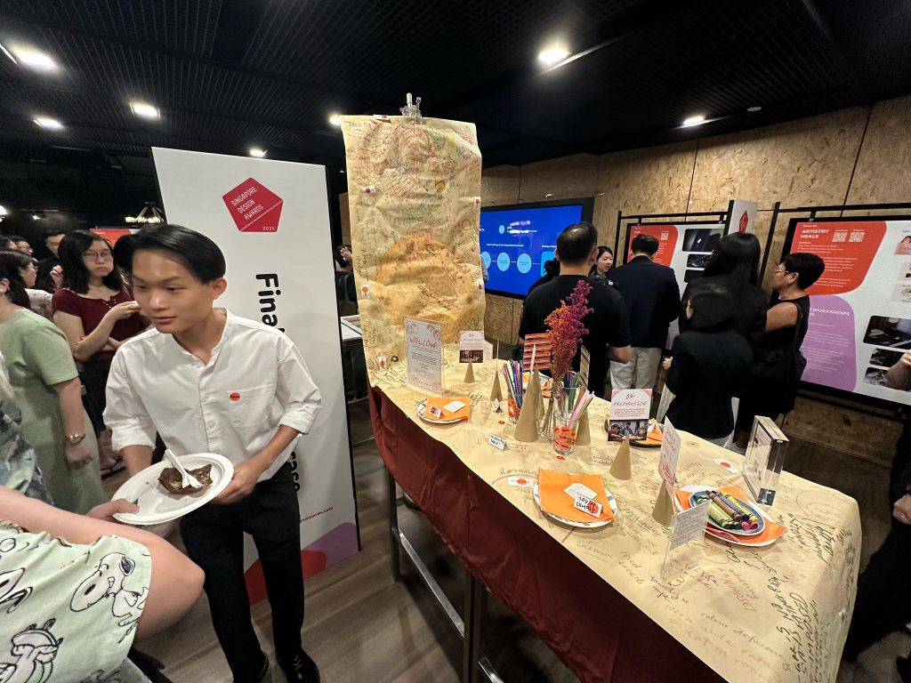 Singapore Design Awards 2024/2025: Project Bridging Generational Gaps by Pairing At-risk Youth with Retired Seniors Crowned with Top Prize - Alvinology