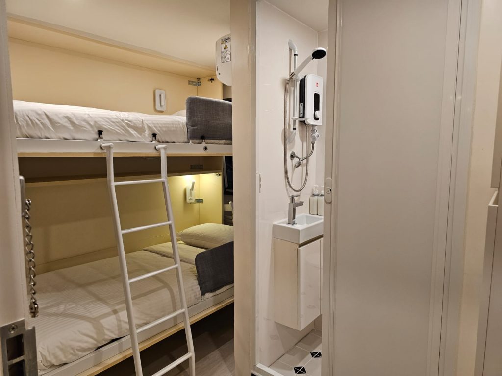 All Aboard Singapore’s First Train Hotel: A Decommissioned MRT Carriage Gets a New Life at one-north All Aboard Singapore’s First Train Hotel: A Decommissioned MRT Carriage Gets a New Life at one-north - Alvinology