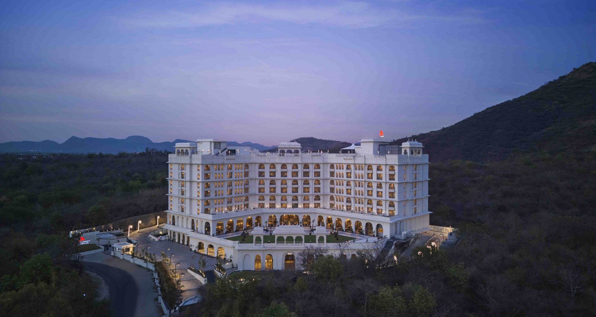 Marriott Hotels Makes Grand Debut in Udaipur with a Regal Retreat Overlooking Fateh Sagar Lake - Alvinology
