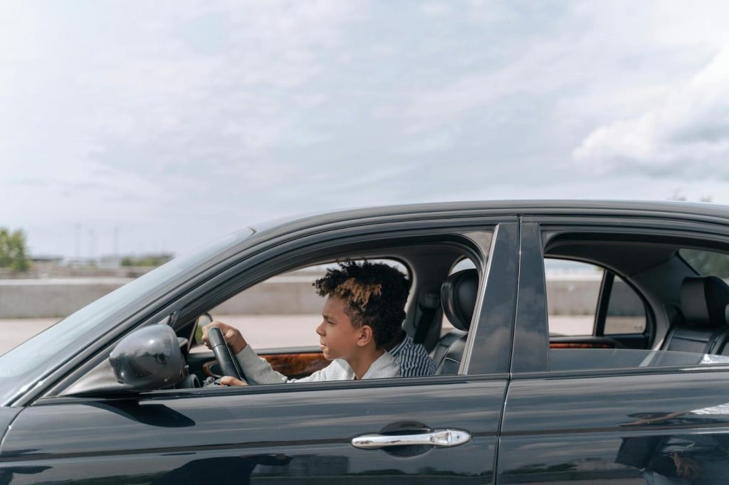 Essential Road Safety Tips That Every Teen Driver Needs to Learn - Alvinology