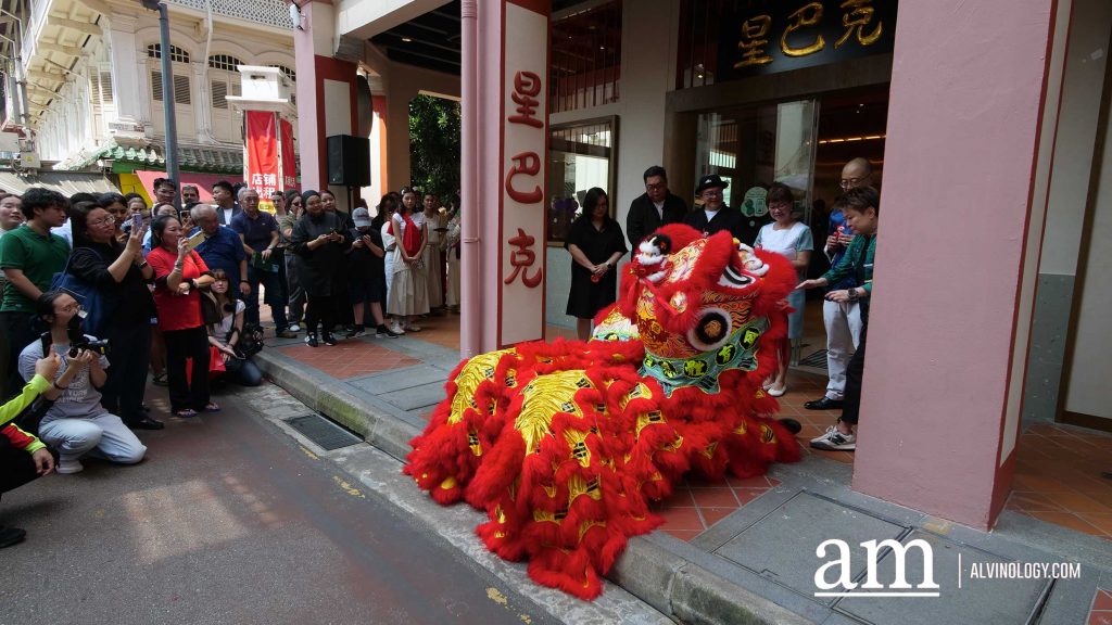 Starbucks Opens Heritage-Inspired Flagship Store in Chinatown - Alvinology