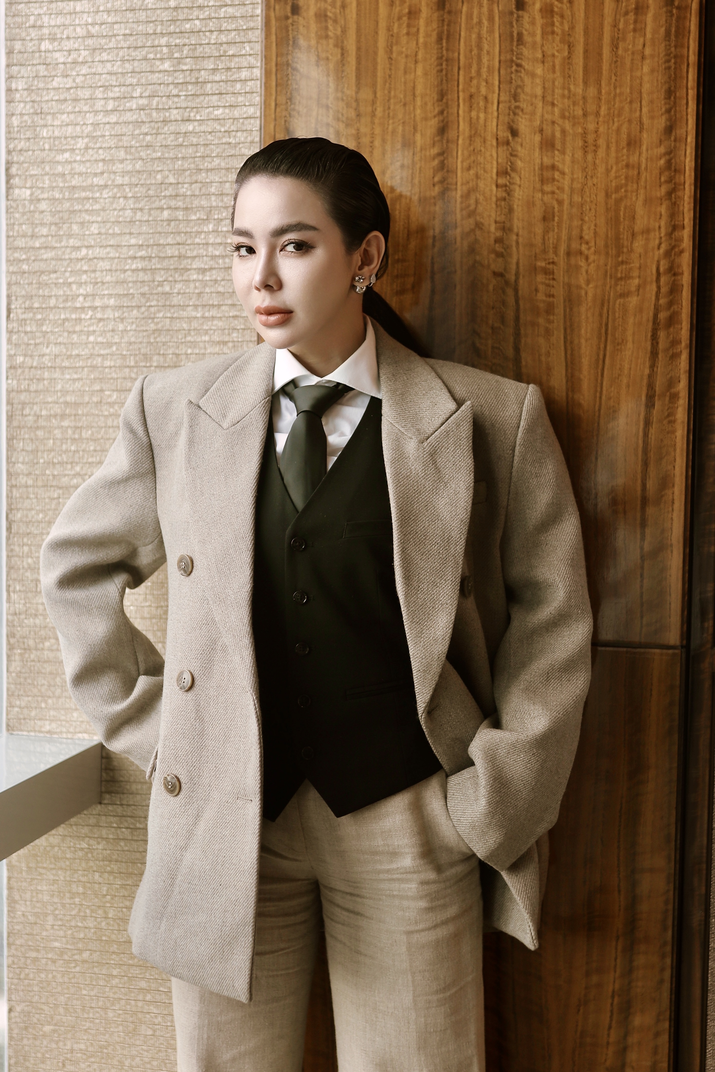 Vessira Announces Global Debut at Dubai INDEX 2025: Italian-Asian Luxury Furniture Brand Targets Southeast Asian Growth Ms. Lim