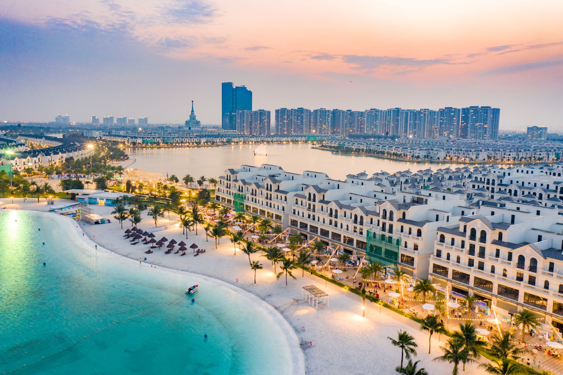 Vinhomes Ocean Park 1 urban area, part of the Vingroup ecosystem.