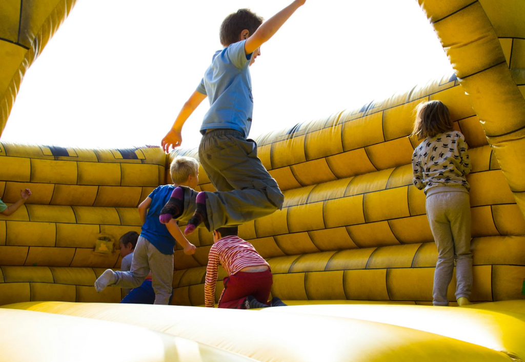 Practical Tips for Keeping Kids Safe During Sports and Recreational Activities - Alvinology