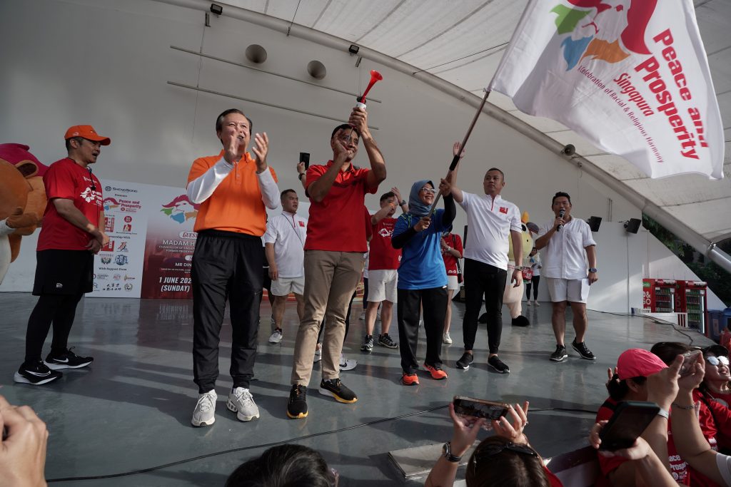 SG60 Walkathon 2025 Sets New Record with Singapore’s Largest Flag Display at Marina Barrage SG60 Walkathon 2025 Sets New Record with Singapore’s Largest Flag Display at Marina Barrage - Alvinology