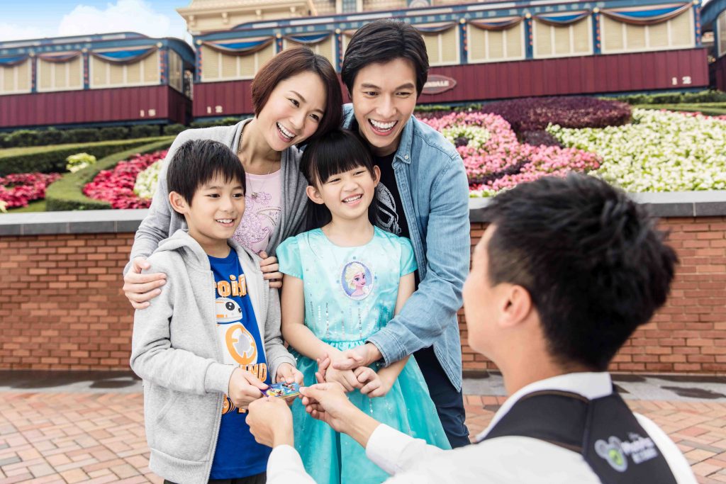 Hong Kong Disneyland Kicks Off 20th Anniversary With “The Most Magical Party of All!” Hong Kong Disneyland Kicks Off 20th Anniversary With “The Most Magical Party of All!” - Alvinology