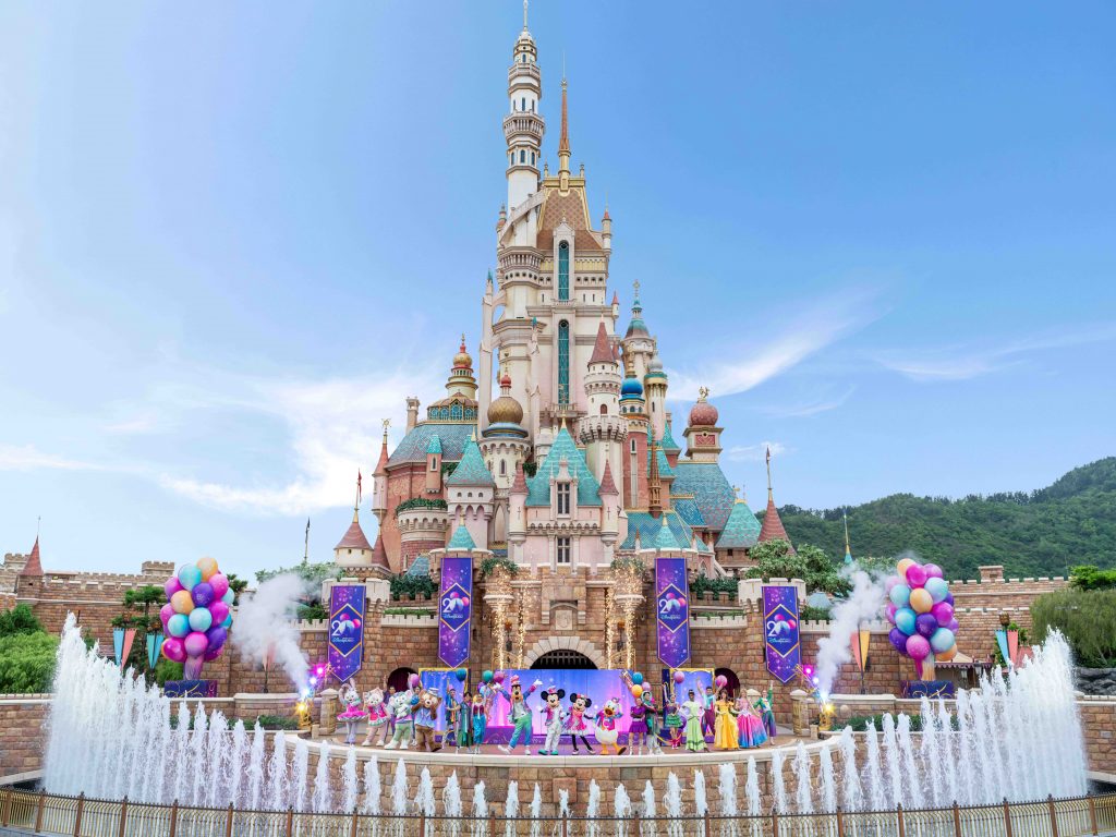 Hong Kong Disneyland Kicks Off 20th Anniversary With “The Most Magical Party of All!” Hong Kong Disneyland Kicks Off 20th Anniversary With “The Most Magical Party of All!” - Alvinology