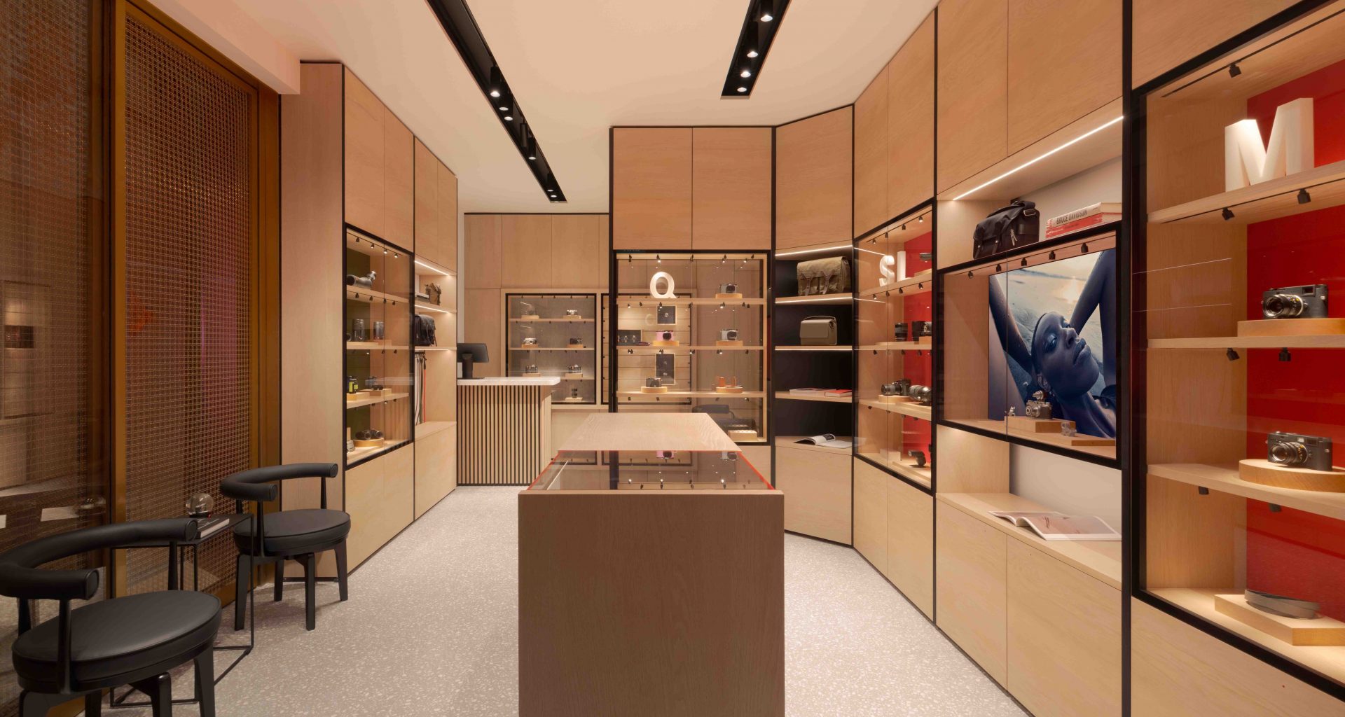 Leica Unveils Revamped ION Orchard Store to Mark 100 Years of Innovation - Alvinology
