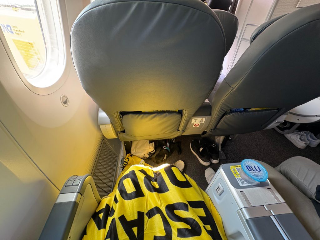 [REVIEW] Scoot Economy vs ScootPlus: My 12-Hour Budget Flights from Singapore to Vienna and Back! - Alvinology