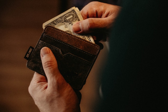 Forex Scams Uncovered: How to Spot Fake Brokers Before It’s Too Late - Alvinology