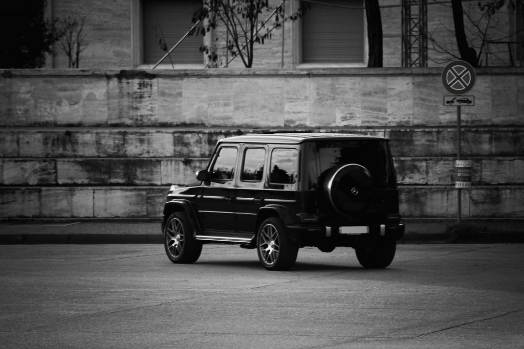 The Timeless G-Wagon: Why the Classic 4x4 Still Turns Heads in Modern Cities - Alvinology
