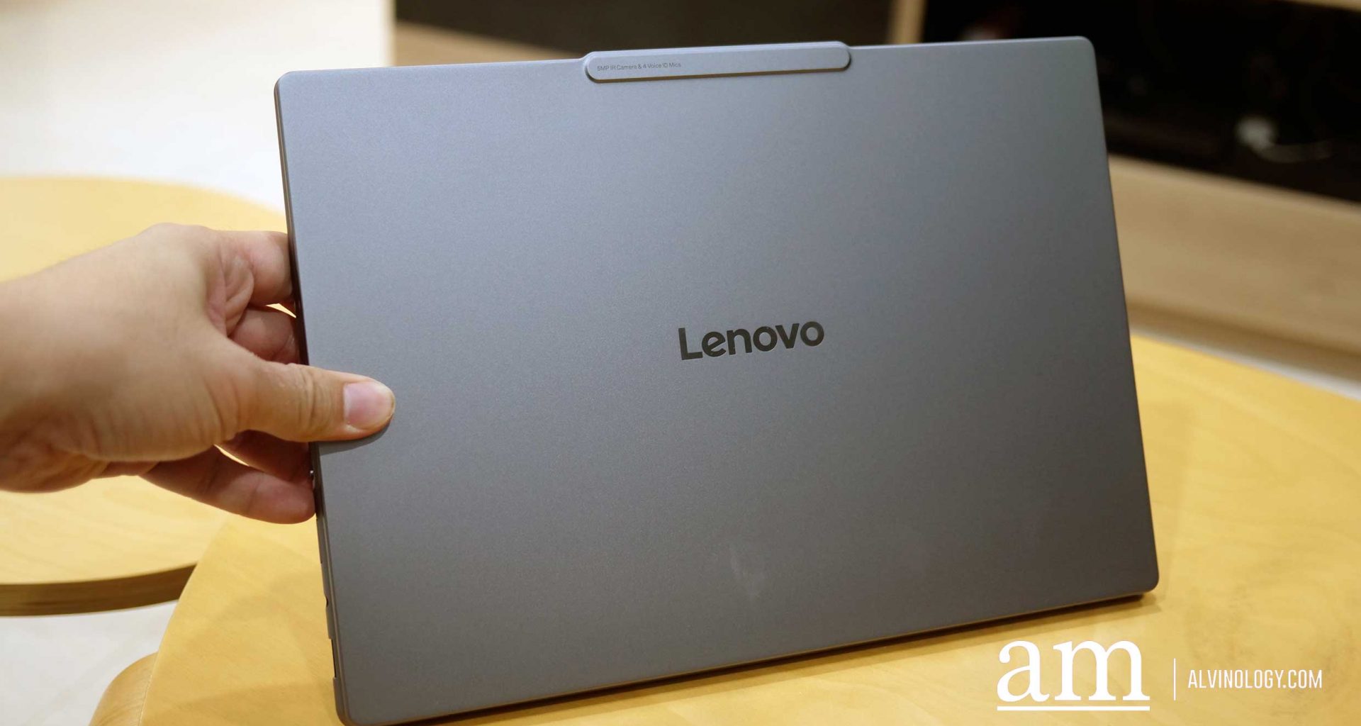 Lenovo Yoga Slim 7i Aura Edition (Gen 10) Review: A Balanced Ultrabook for the Masses - Alvinology