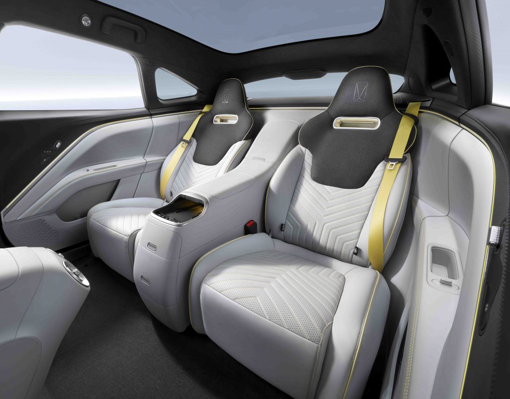 AVATR Debuts in Singapore with Flagship EV, the AVATR 11, at Capella Launch Event - Alvinology