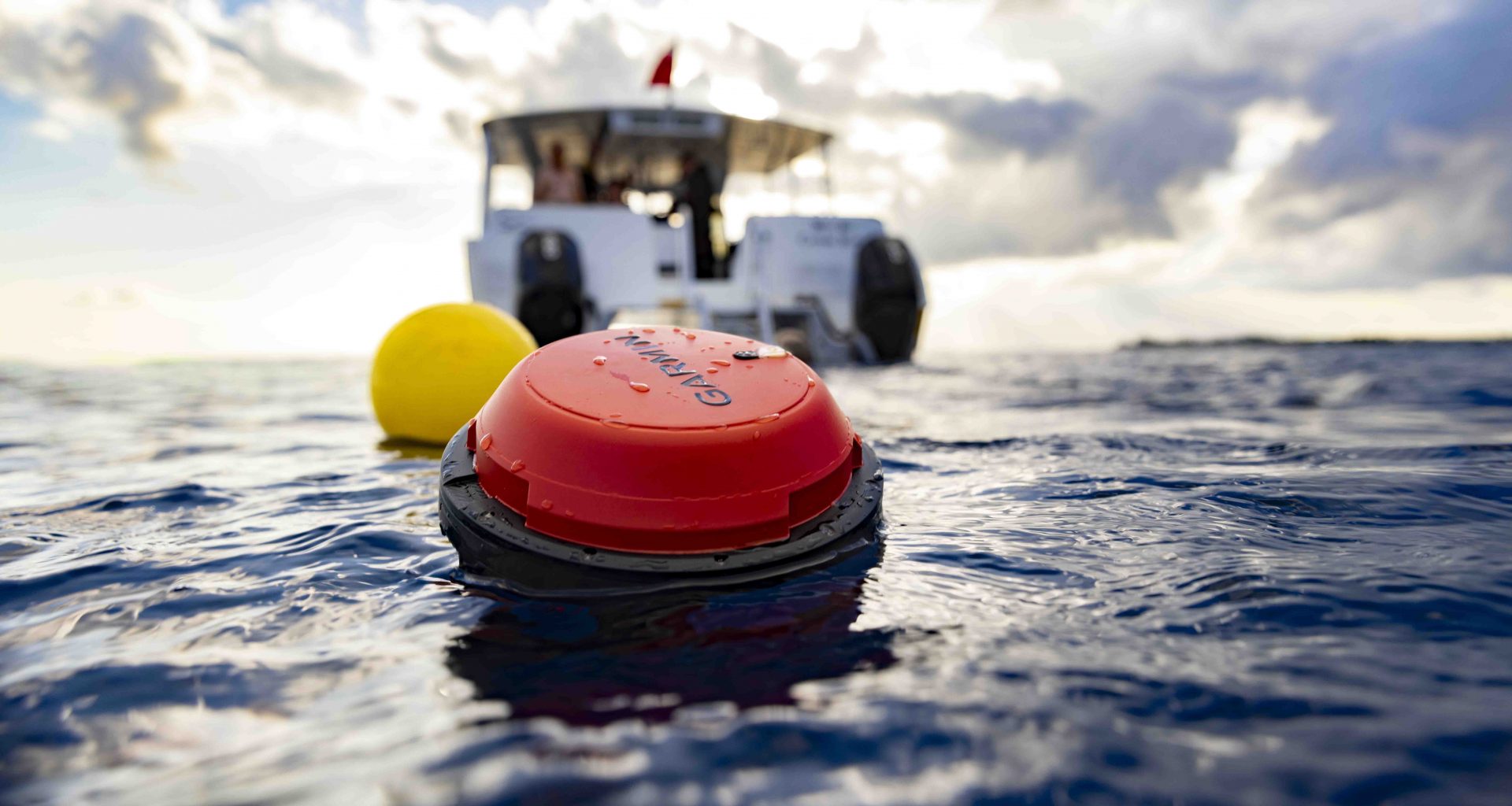 Garmin Descent S1 Smart Buoy to Revolutionize Dive Safety and Communication - Alvinology