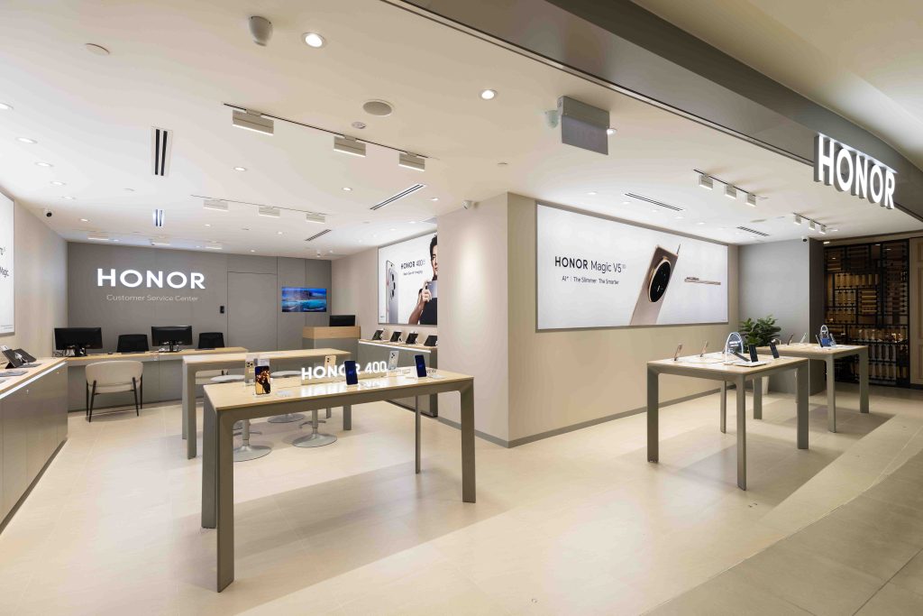 HONOR Opens Largest Experience Store in Singapore at Plaza Singapura with On-Site Service Centre - Alvinology