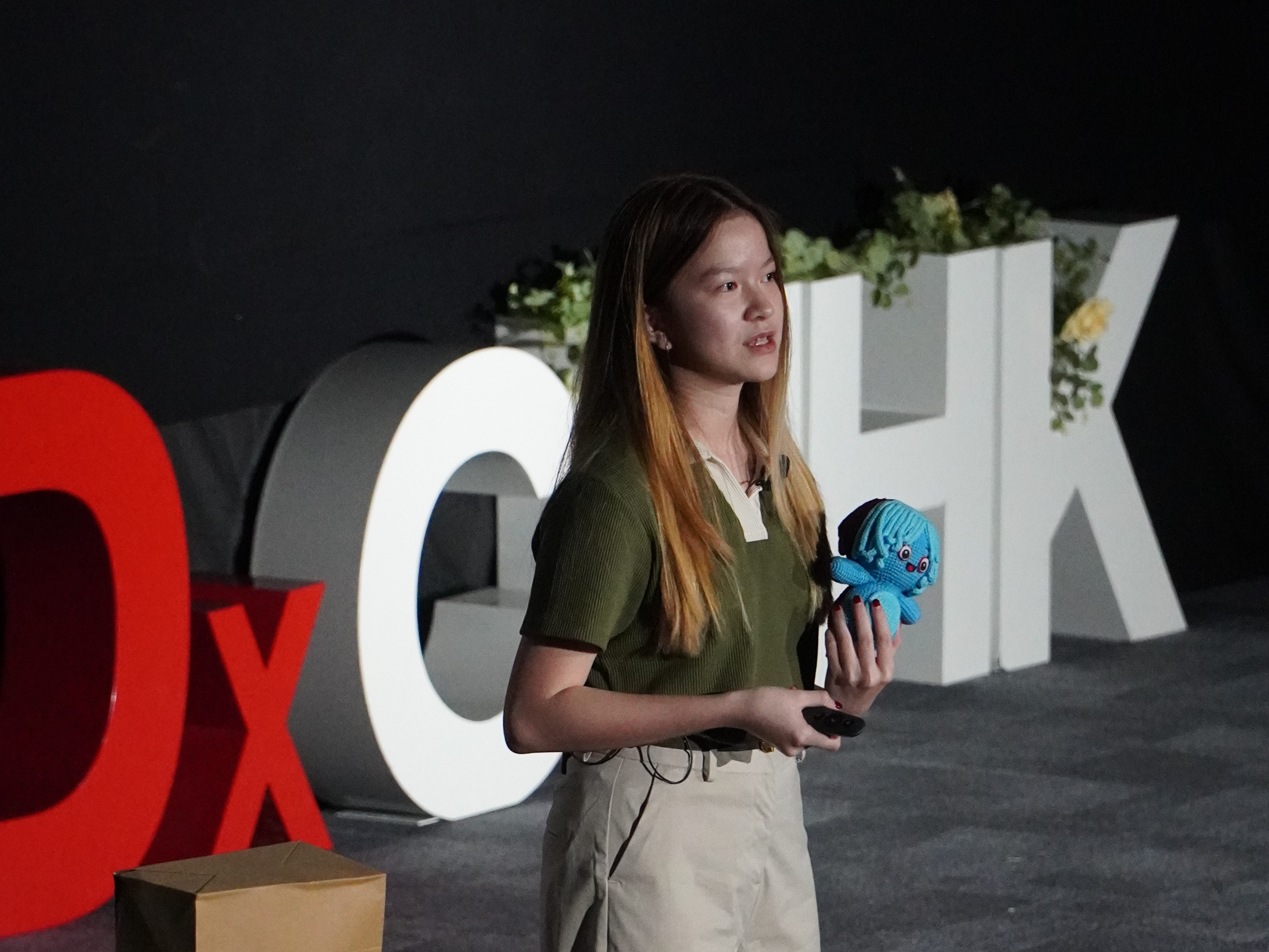 From Indonesia to Global Recognition: CUHK Biomedical Engineering Student's Journey of Excellence Michelle LEE, a third-year Biomedical Engineering student at CUHK, presents her Gold Medal-winning iGEM research project "ResiSense" at TEDxCUHK (Summer 2025).