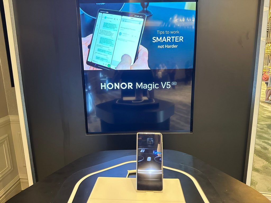 HONOR Magic V5 Launches in Singapore: The World’s Slimmest Foldable with Flagship Power - Alvinology