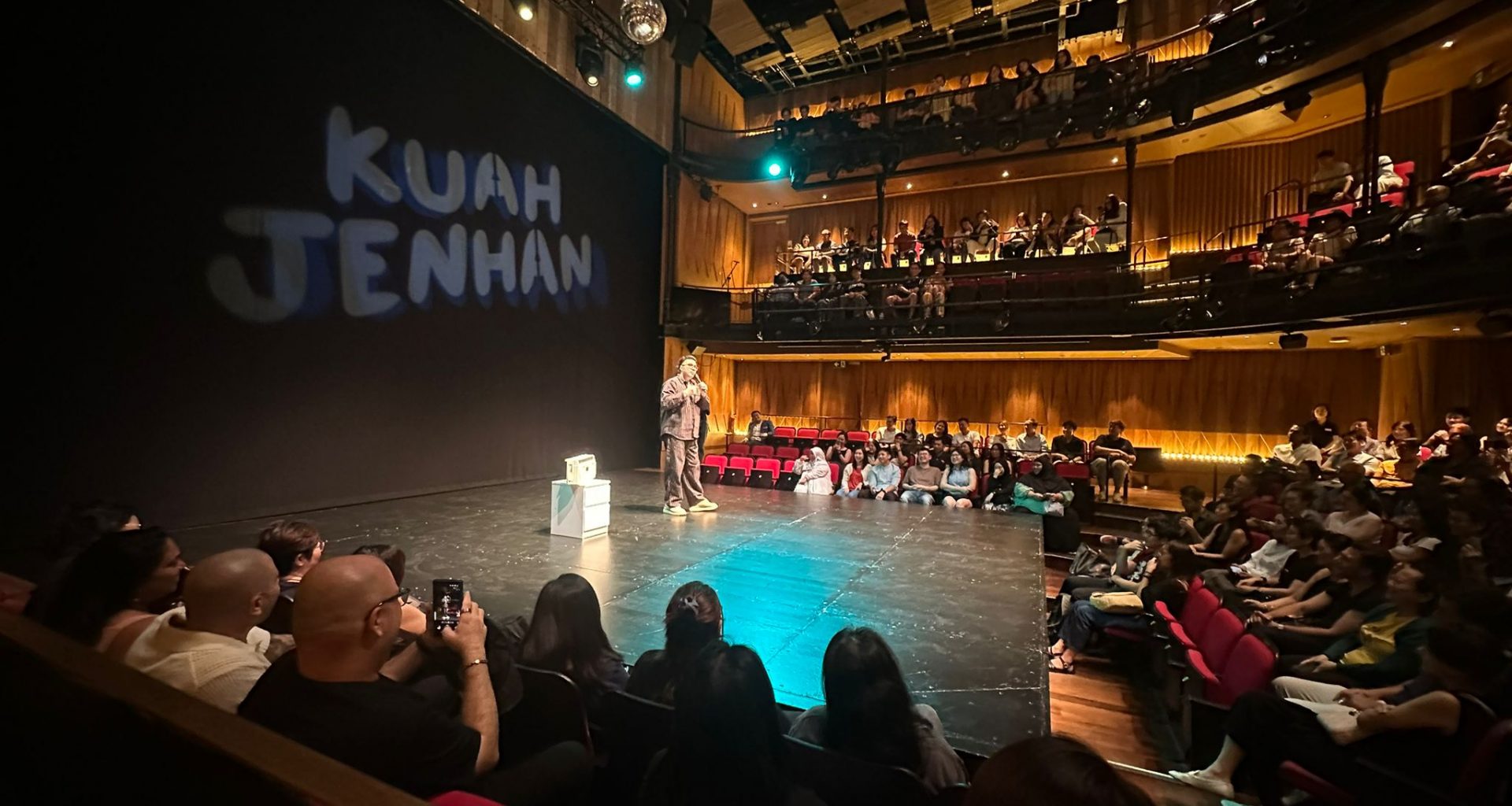 [Review] Kuah Jenhan’s Like This, Like Dad – A Poignant, Punchy Tribute to Family and Fatherhood - Alvinology