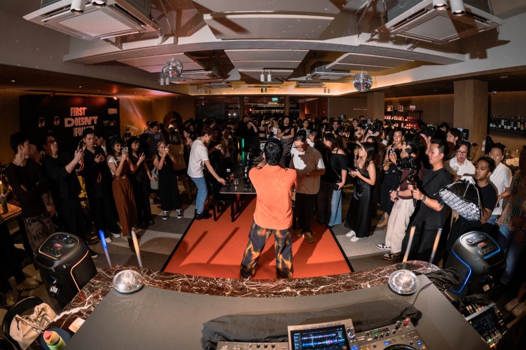 JBL Wows Singapore with Sip & Sound Café Takeover of PPP Coffee at New Bahru, alongside debut of their Tour One M3 Headphones - Alvinology