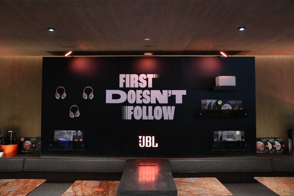 JBL Wows Singapore with Sip & Sound Café Takeover of PPP Coffee at New Bahru, alongside debut of their Tour One M3 Headphones - Alvinology