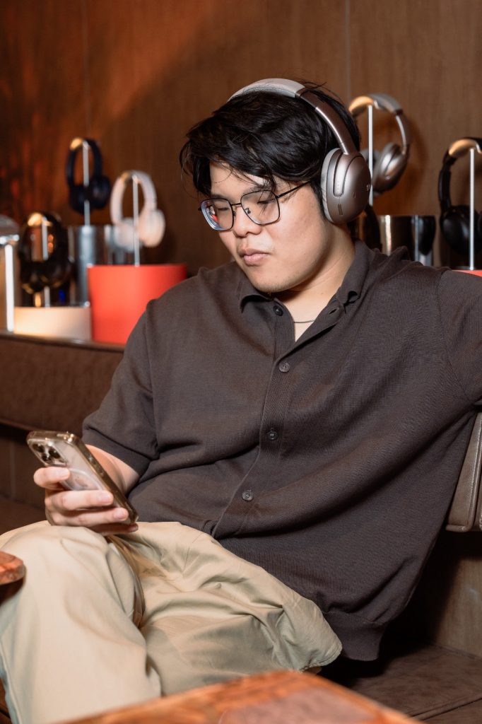 JBL Wows Singapore with Sip & Sound Café Takeover of PPP Coffee at New Bahru, alongside debut of their Tour One M3 Headphones - Alvinology