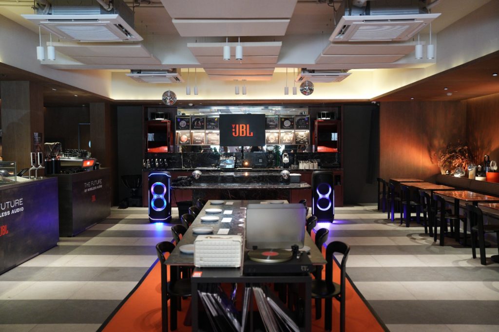 JBL Wows Singapore with Sip & Sound Café Takeover of PPP Coffee at New Bahru, alongside debut of their Tour One M3 Headphones - Alvinology