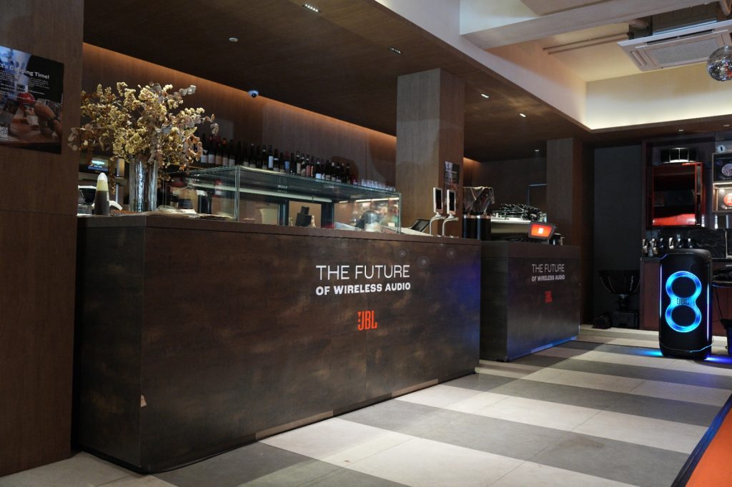 JBL Wows Singapore with Sip & Sound Café Takeover of PPP Coffee at New Bahru, alongside debut of their Tour One M3 Headphones - Alvinology