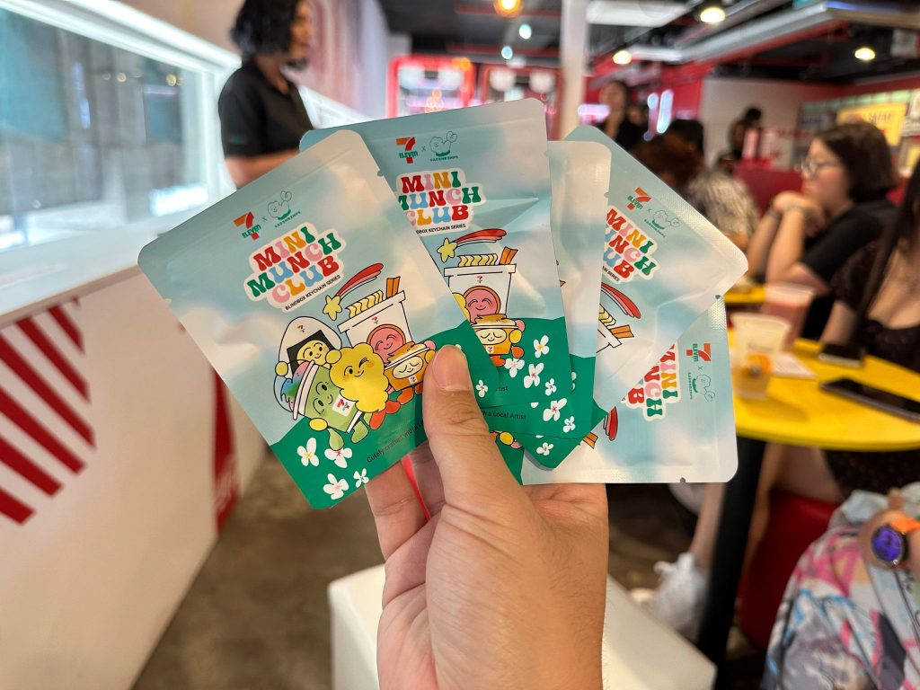 7-Eleven Launches SG60-Inspired Local Delights and Collectibles, Including Milo Lava Cake, Laksa Wrap and Nasi Lemak Onigiri - Alvinology