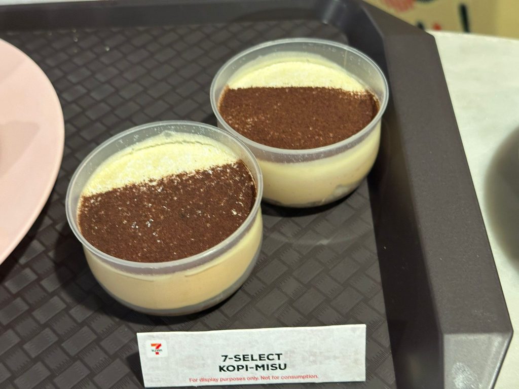 7-Eleven Launches SG60-Inspired Local Delights and Collectibles, Including Milo Lava Cake, Laksa Wrap and Nasi Lemak Onigiri - Alvinology
