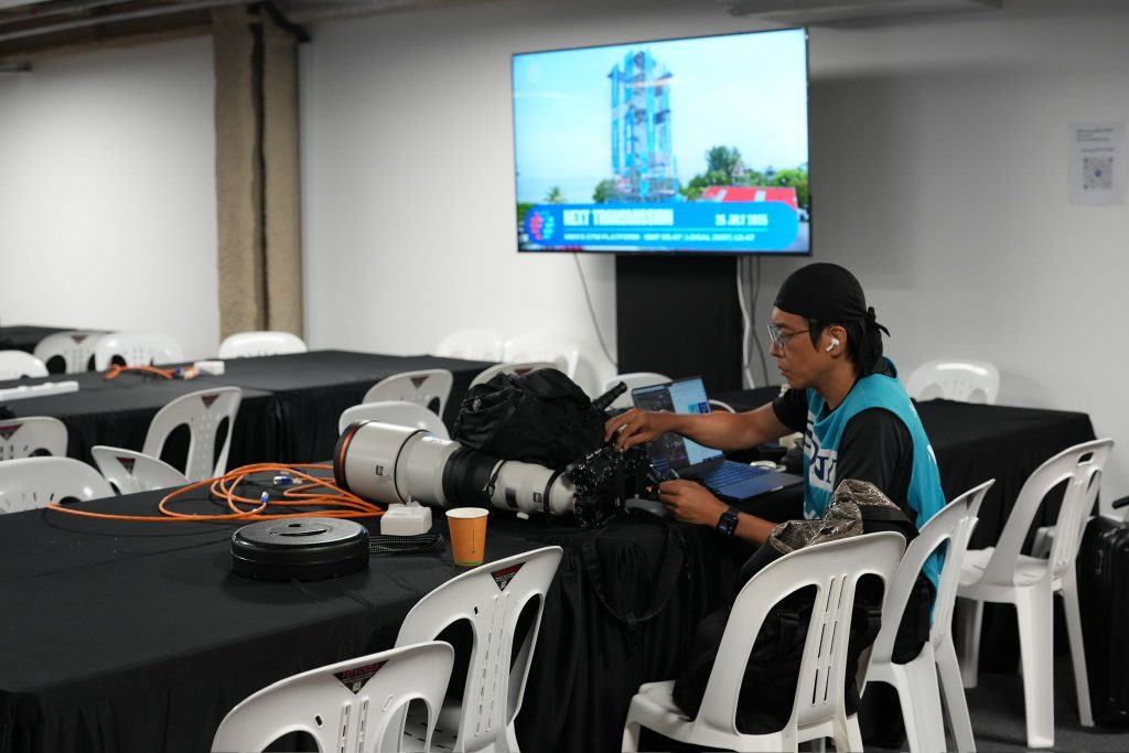 Behind the Scenes with Sony at the World Aquatics Championships 2025 - Alvinology