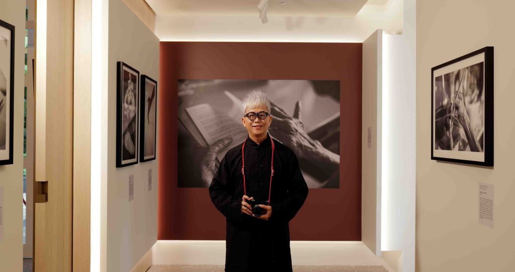 Leica Showcases Dr. Ng King Kang’s “To Stand and To Hold” Exhibition in Celebration of SG60 - Alvinology
