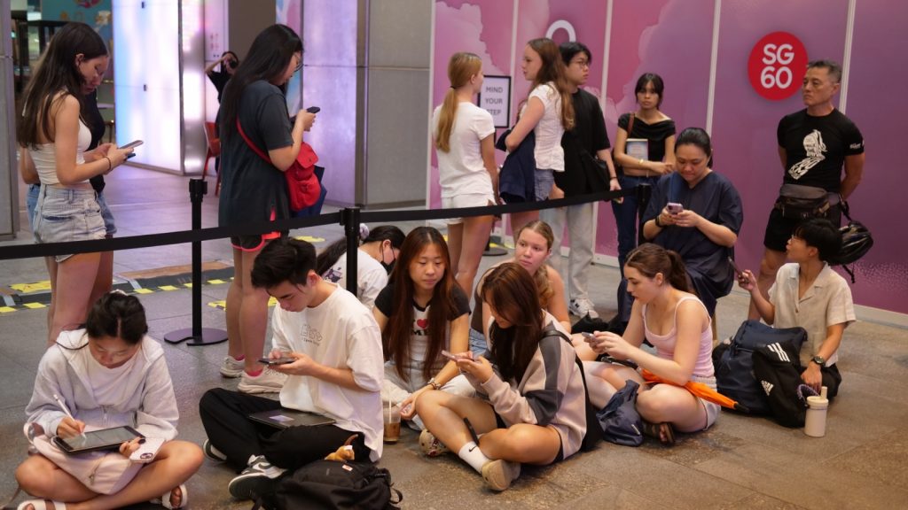 Australian Cult-favourite Yogurt Brand, Yo-Chi, Opens First Singapore Outlet with Snaking Queue Ahead of Launch - Alvinology
