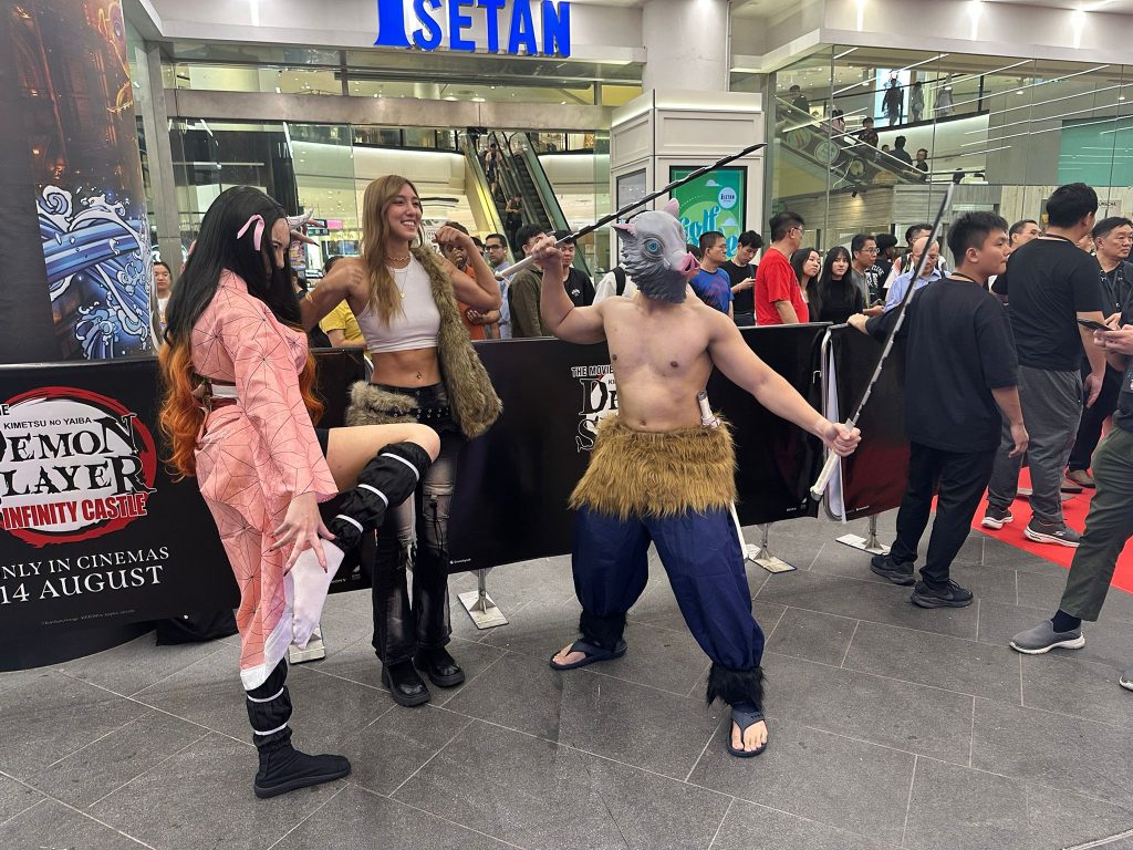 [Movie Review] Demon Slayer: Infinity Castle Premieres in Singapore with Voice Actor in Attendance and Immersive Fan Experience - Alvinology