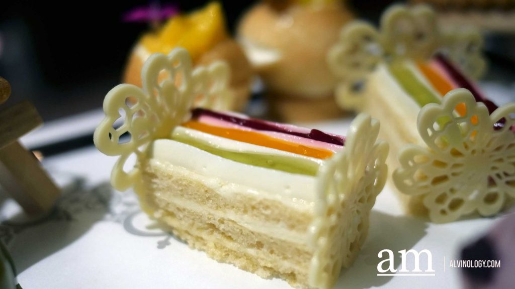 [Review] Fairmont Singapore Celebrates SG60 with Yip Yew Chong-Inspired Afternoon Tea - Alvinology
